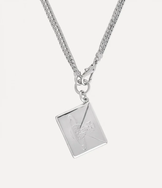 Collana con pendente a forma di busta di San Valentino