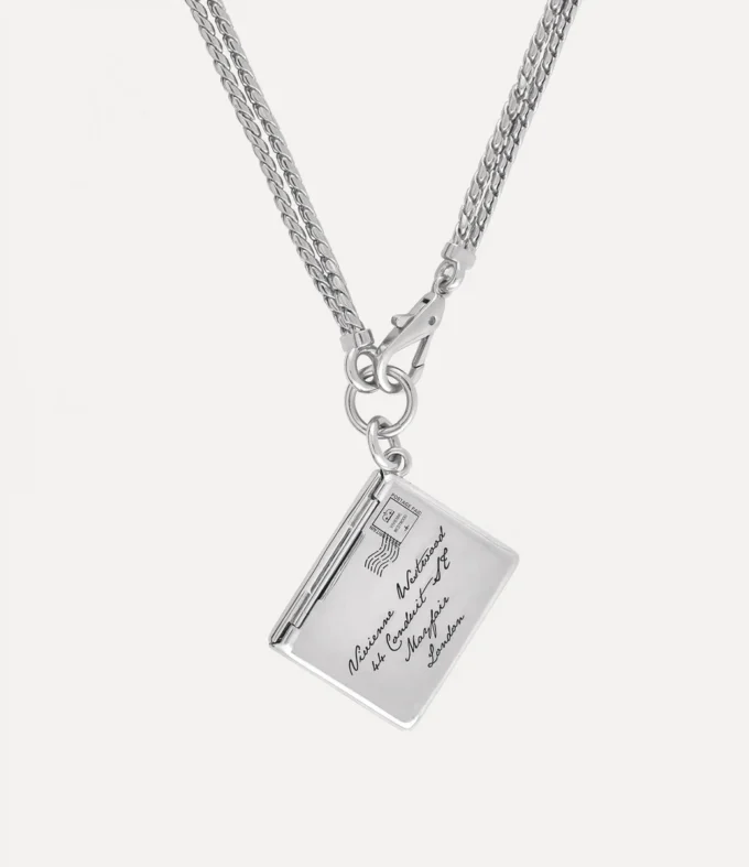 Collana con pendente a forma di busta di San Valentino