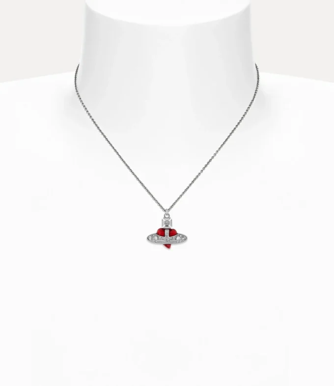 Nuova collana con pendente a cuore con diamanti