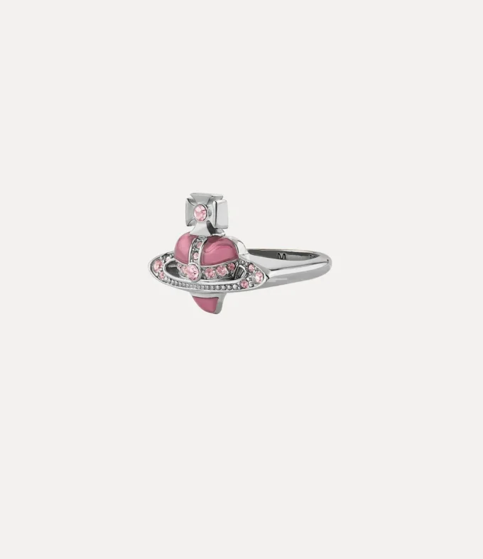 Nuovo anello con cuore di diamanti